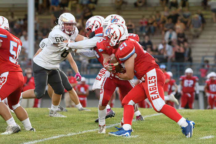Southridge Centennial football Ken Waz 38